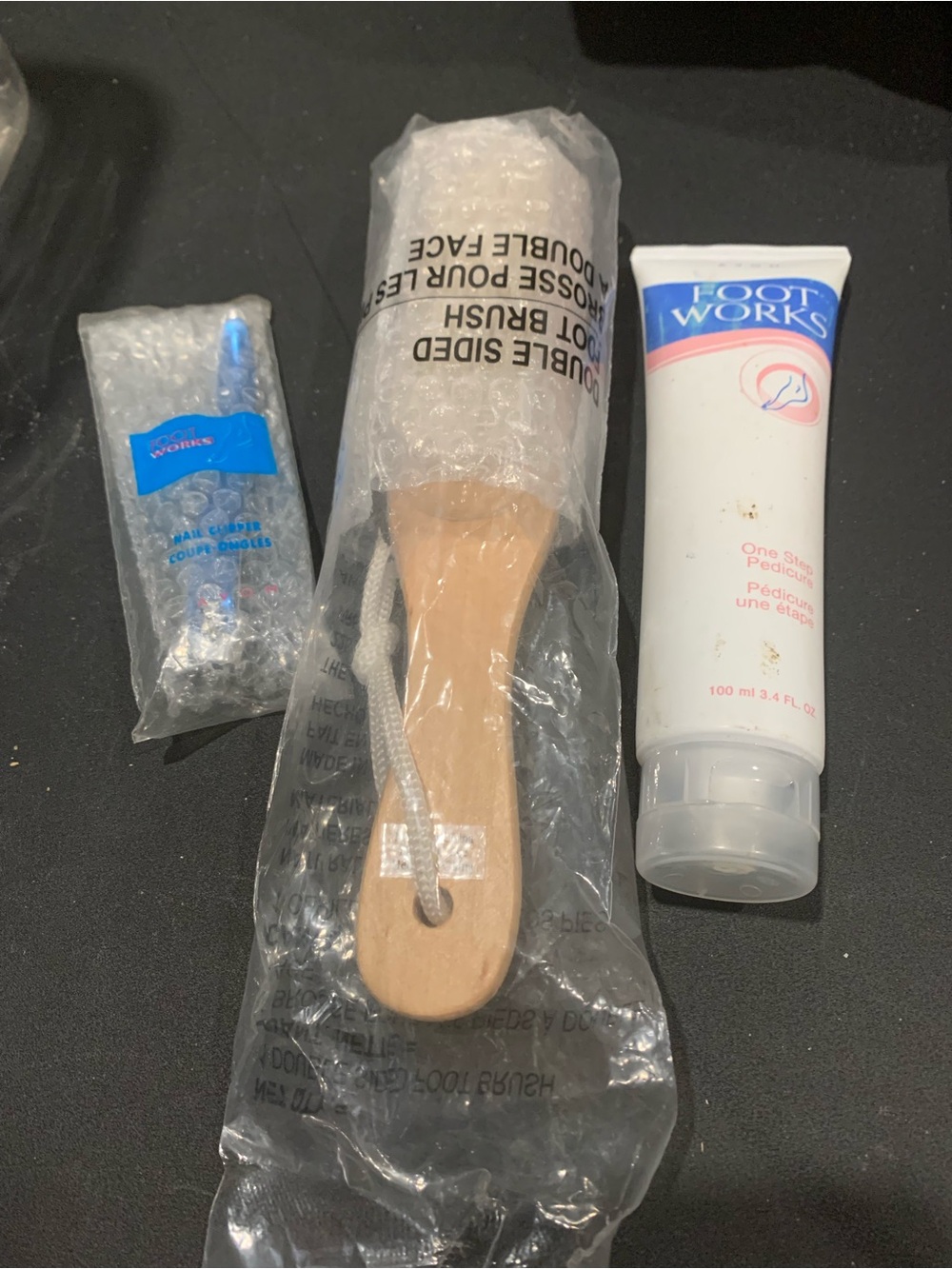 Avon Foot Works White and Blue Foot Care Set